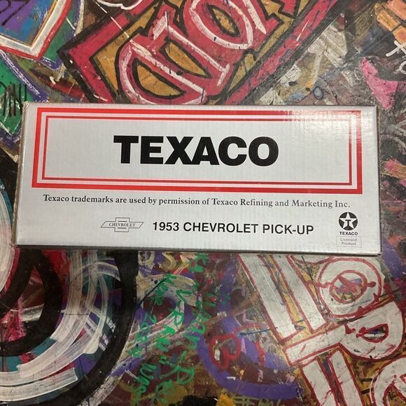 Texaco 1953 Chevrolet Pick-Up Die-Cast Truck - 1:18 Scale w/ Barrels (Made 1997) - Picture 8 of 9